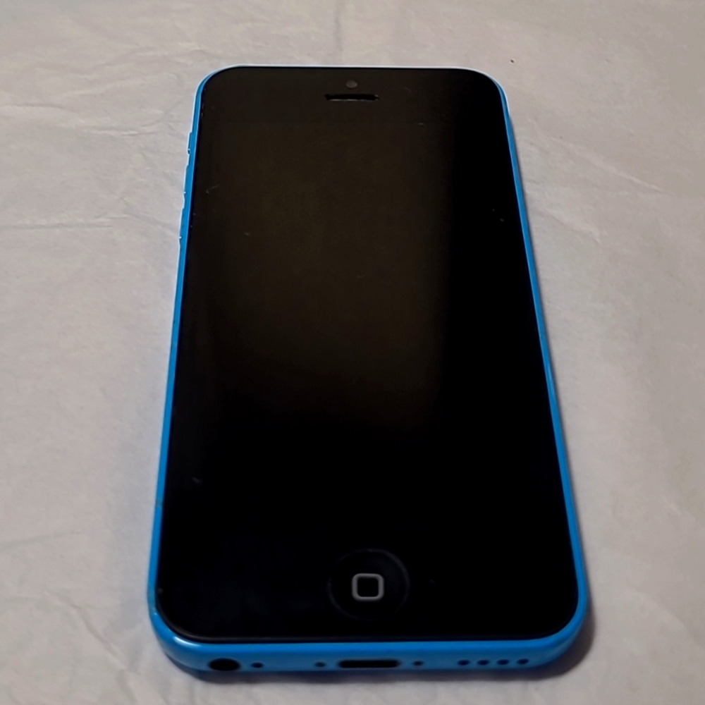 Apple iPhone 5c Model a1532 Blue